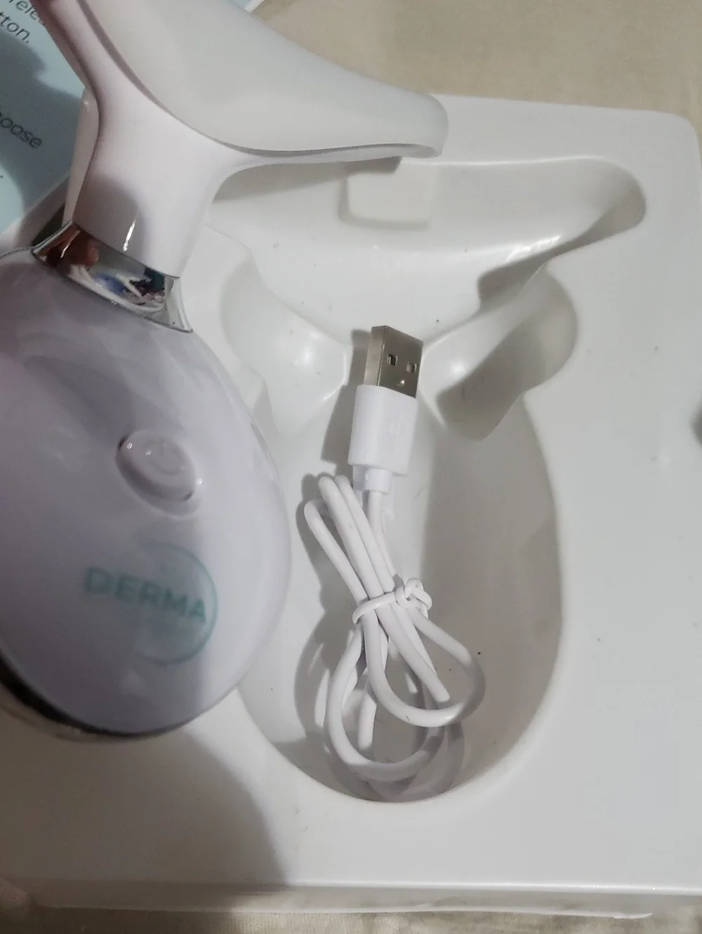 Light Facial Massager - White